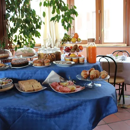 Marchese Sala Alojamento de Acomodação e Pequeno-almoço 2*